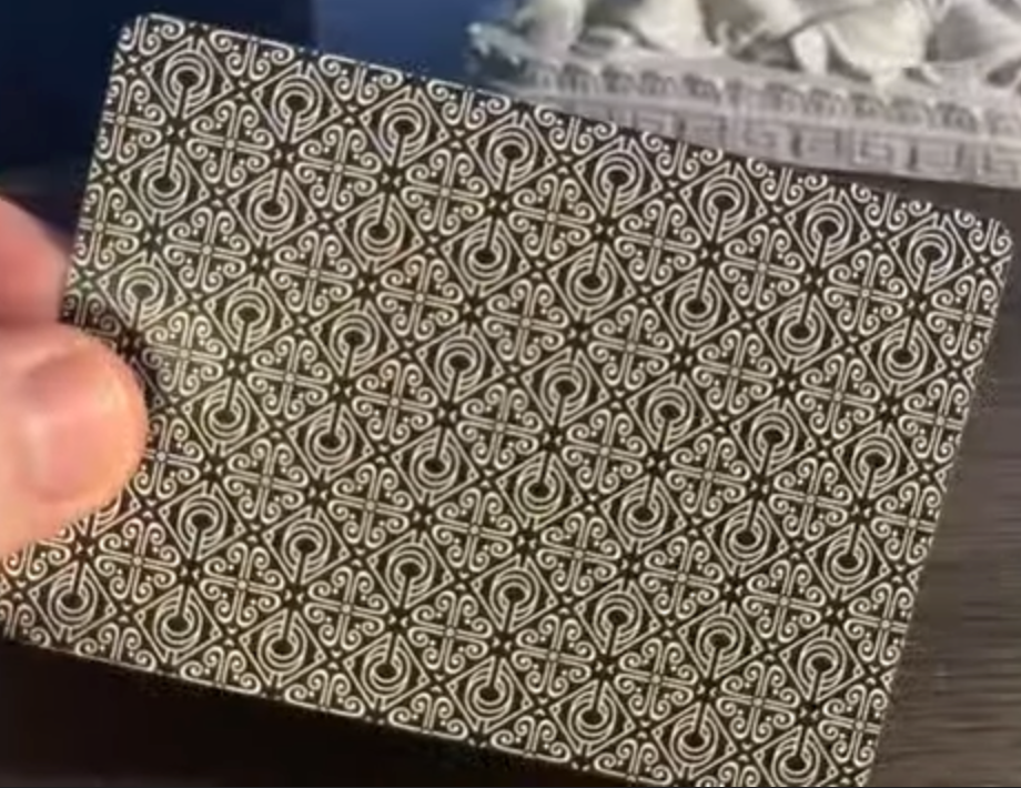 The Gamblers Playing Cards – Dual Brain Games